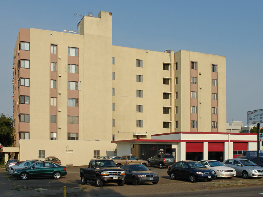 Capitol Plaza Apartments