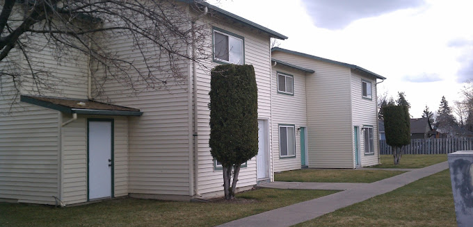 Maple Leaf Townhouses